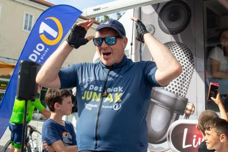 Deželak junak v Postojni (12)